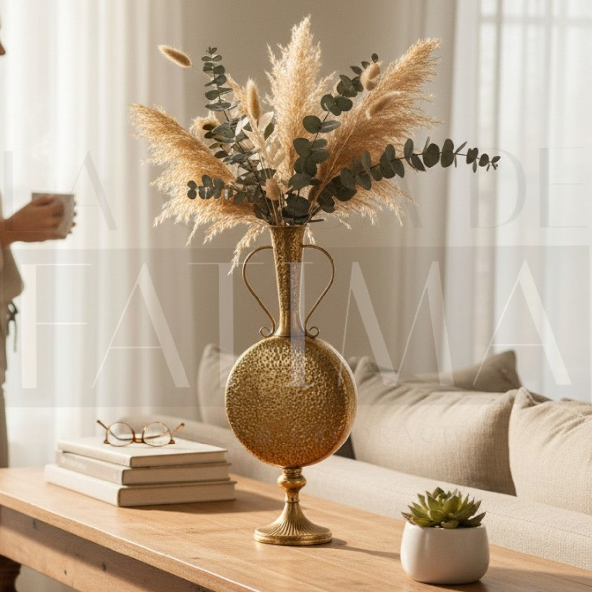 Vasija Metálica Martillada con Asas