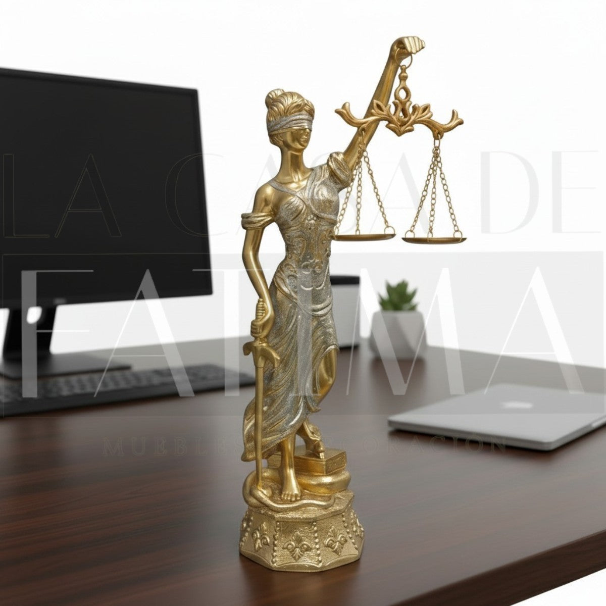 Figura Dama de La Justicia Gold 45 cms.