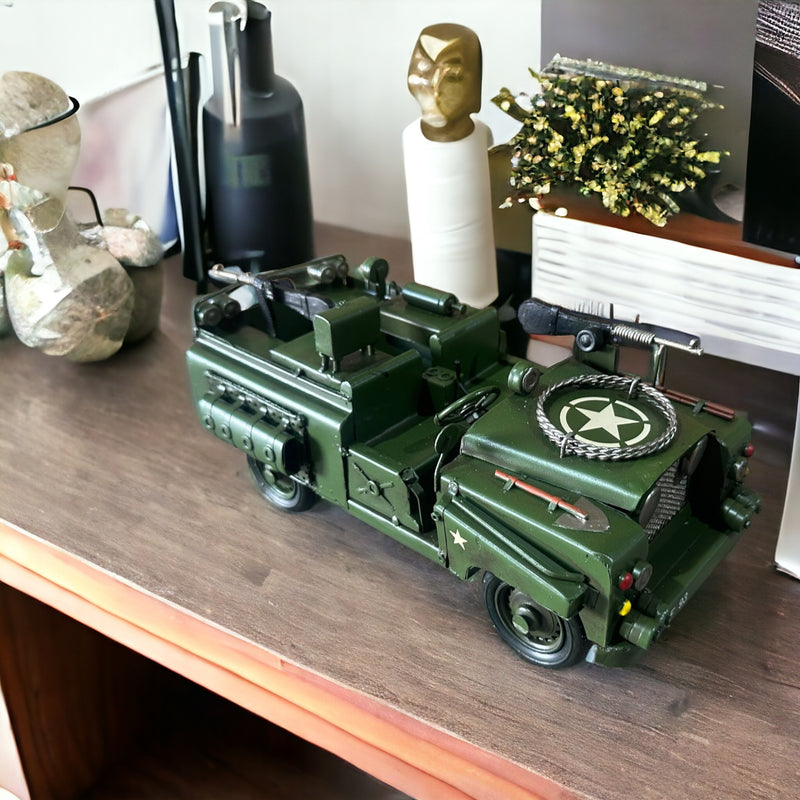 Figura Decorativa Jeep  Militar