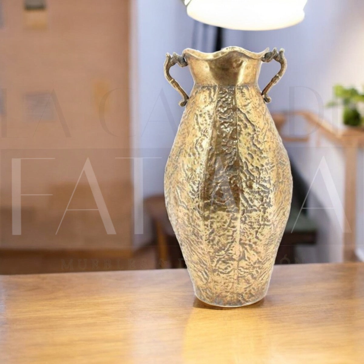 Vasija Metálica Dorada Corrugada