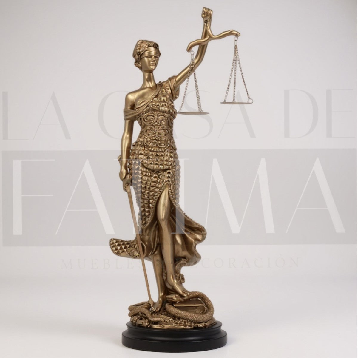 Figura Dama de La Justicia Dorado
