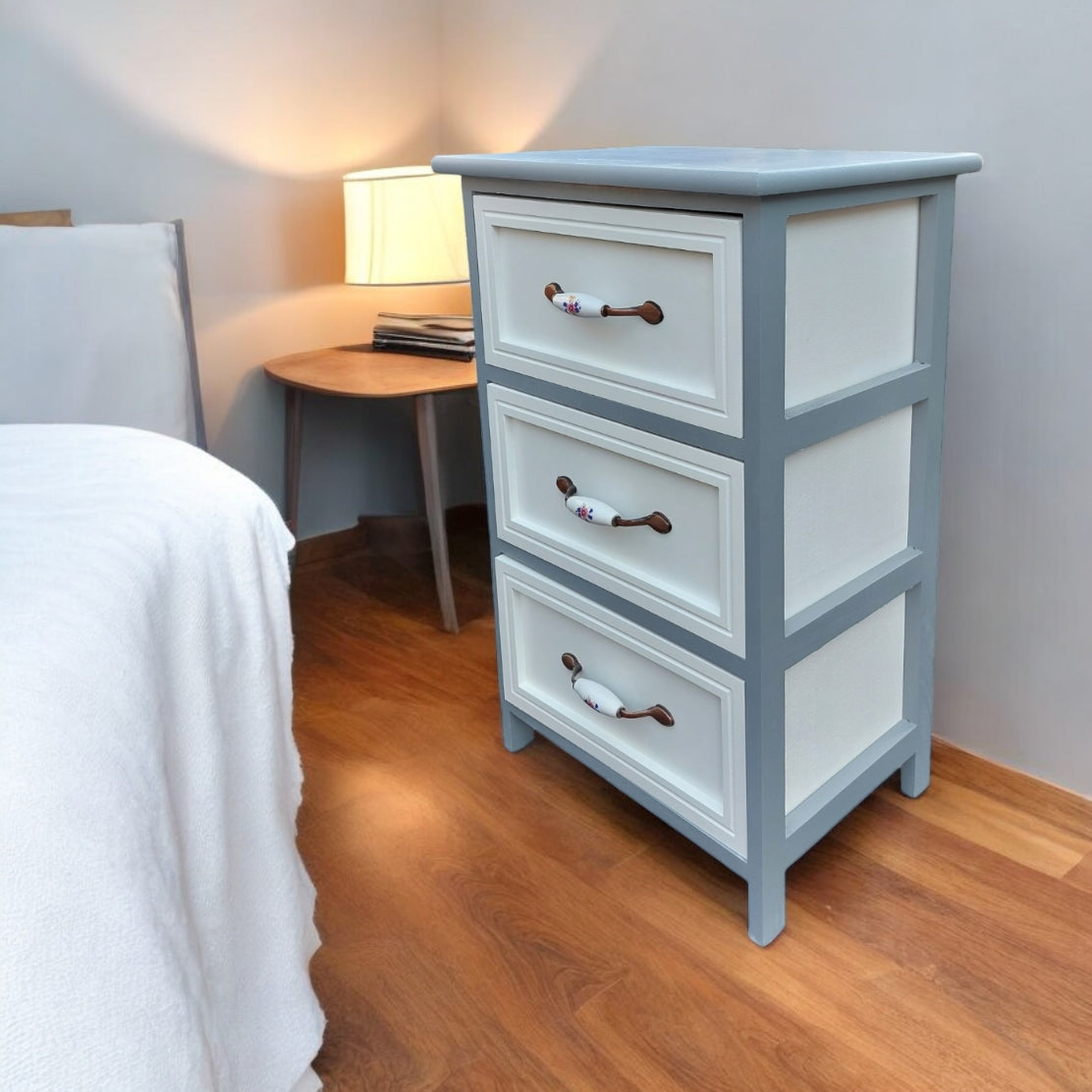 Velador Bi color 3 cajones