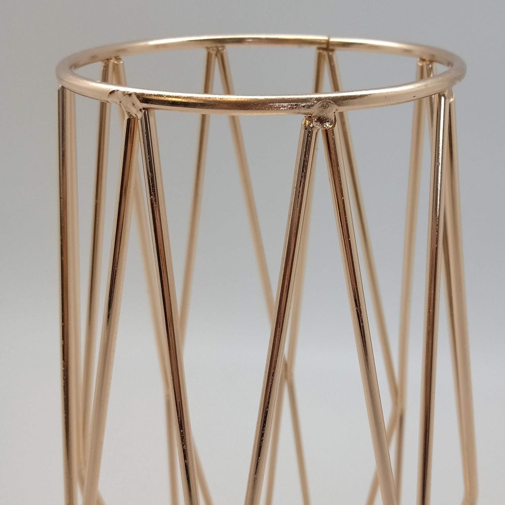 Florero con soporte de Metal Dorado 30 cms.