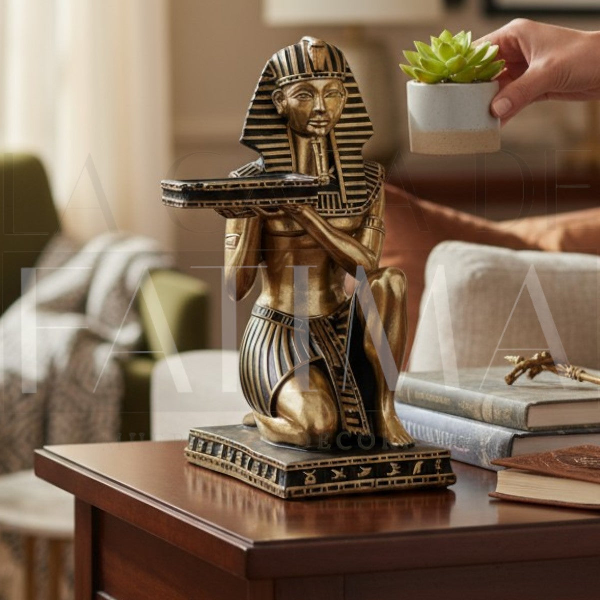 Figura Egipcia con Bandeja